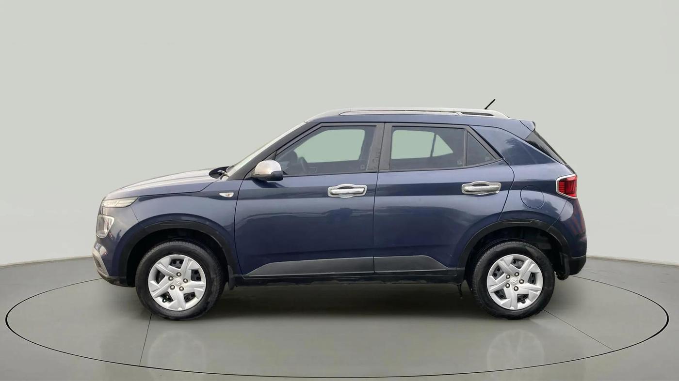 2021 Hyundai VENUE S 1.2, Petrol, Manual, 44,043 km, Left Side