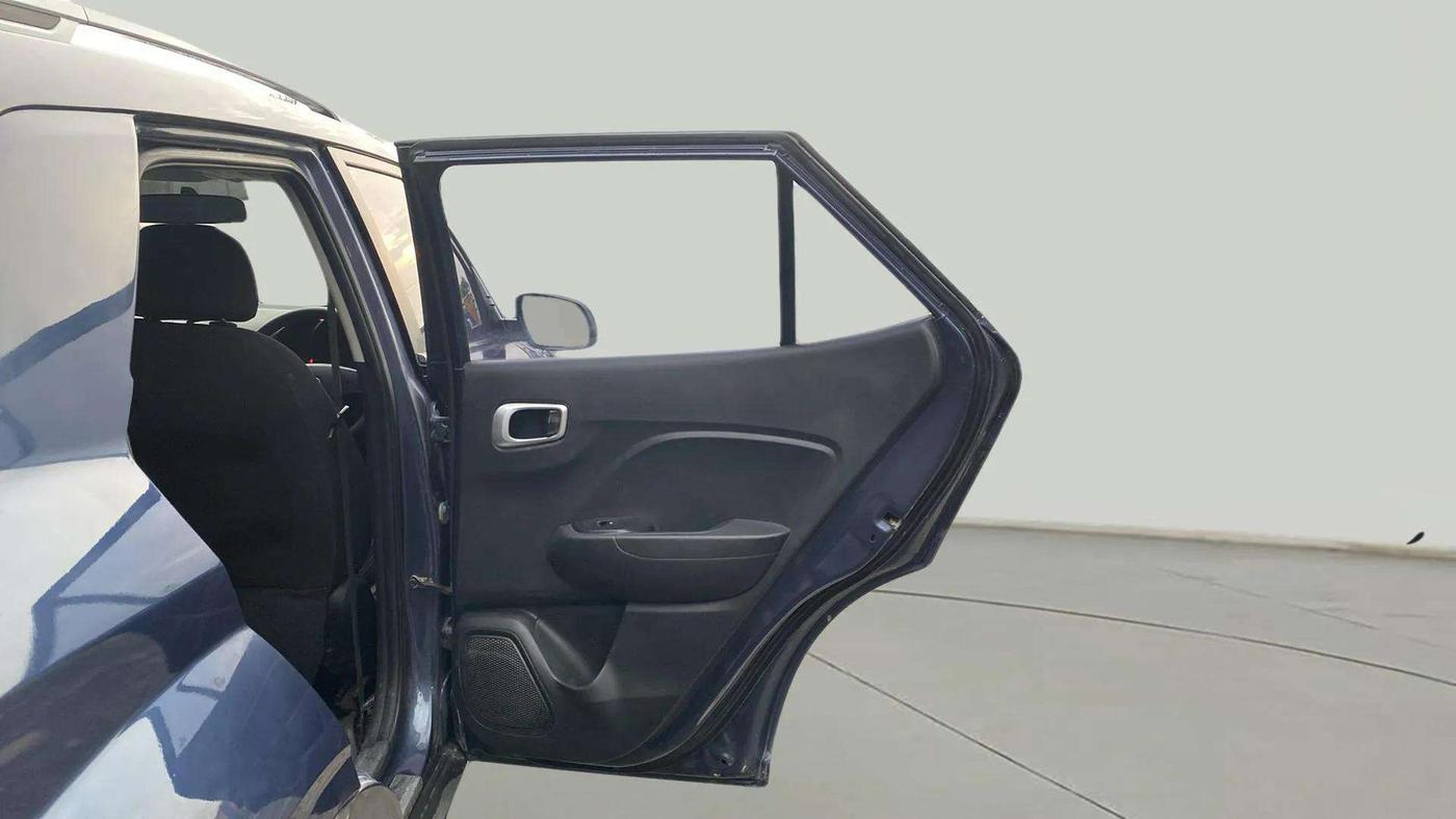 2021 Hyundai VENUE S 1.2, Petrol, Manual, 44,043 km, RHS Rear Door