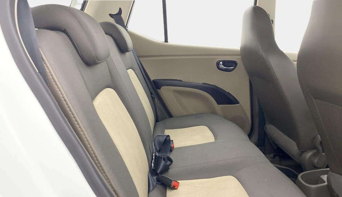 2013 Hyundai i10 SPORTZ 1.2, Petrol, Manual, 24,928 km, Right Side Rear Door Cabin