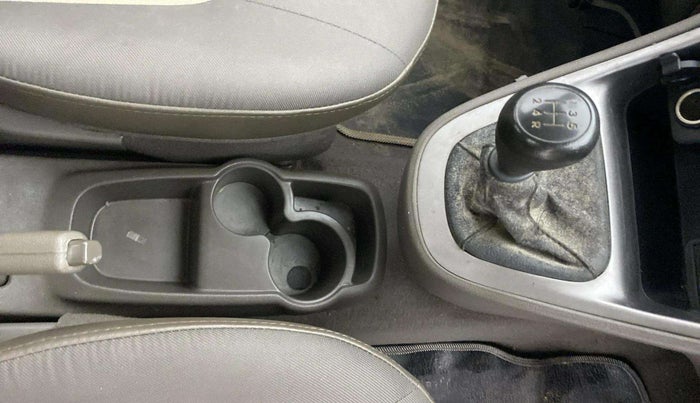 2013 Hyundai i10 SPORTZ 1.2, Petrol, Manual, 24,928 km, Gear Lever
