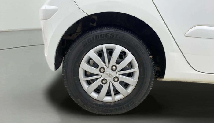 2013 Hyundai i10 SPORTZ 1.2, Petrol, Manual, 24,928 km, Right Rear Wheel