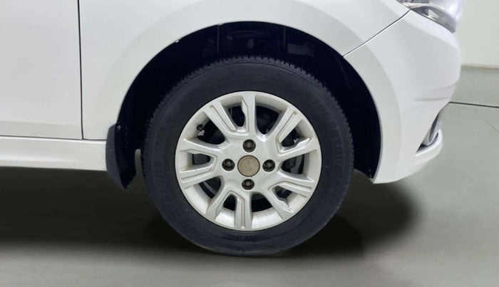 2017 Tata Tiago XZ PETROL, CNG, Manual, 71,713 km, Right Front Wheel
