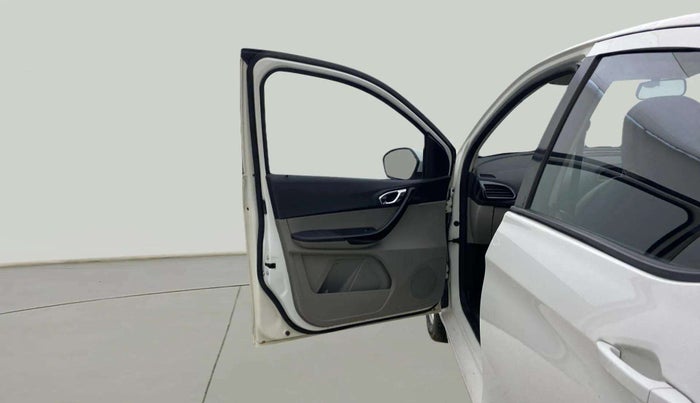 2017 Tata Tiago XZ PETROL, CNG, Manual, 71,713 km, LHS Front Door