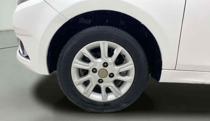 2017 Tata Tiago XZ PETROL, CNG, Manual, 71,713 km, Left Front Wheel