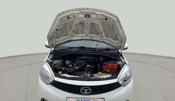 2017 Tata Tiago XZ PETROL, CNG, Manual, 71,713 km, Open Bonet