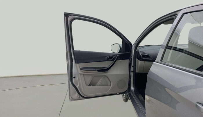 2019 Tata Tiago XZ PETROL, CNG, Manual, 73,885 km, LHS Front Door