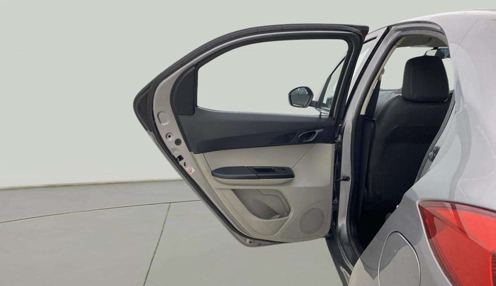 2019 Tata Tiago XZ PETROL, CNG, Manual, 73,885 km, LHS Rear Door