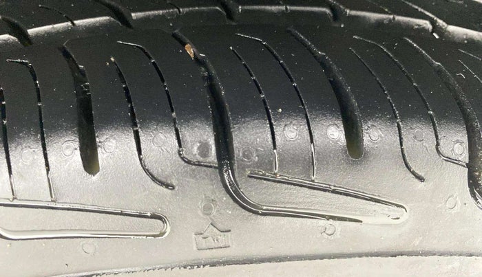 2016 Maruti Celerio ZXI AMT, Petrol, Automatic, 35,342 km, Left Rear Tyre Tread