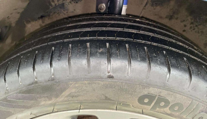 2018 Maruti Baleno ALPHA CVT PETROL 1.2, Petrol, Automatic, 53,513 km, Left Front Tyre Tread