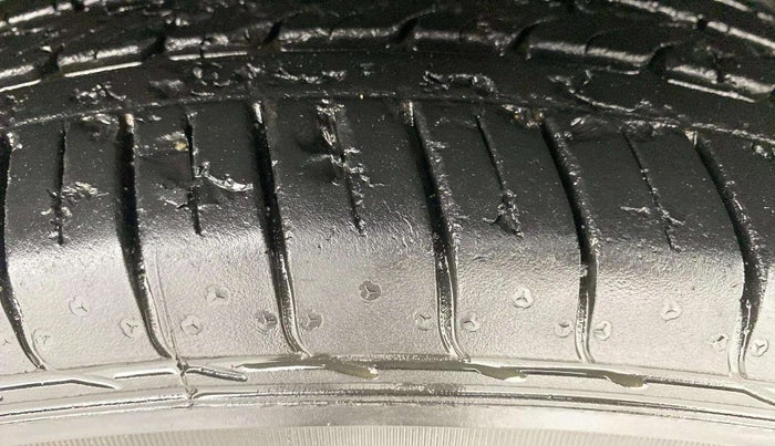 2019 MG HECTOR SHARP 1.5 DCT PETROL, Petrol, Automatic, 18,077 km, Right Front Tyre Tread