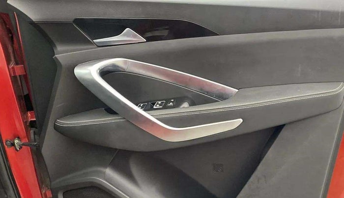 2019 MG HECTOR SHARP 1.5 DCT PETROL, Petrol, Automatic, 18,077 km, Driver Side Door Panels Control