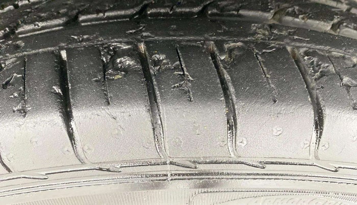 2019 MG HECTOR SHARP 1.5 DCT PETROL, Petrol, Automatic, 18,077 km, Left Front Tyre Tread