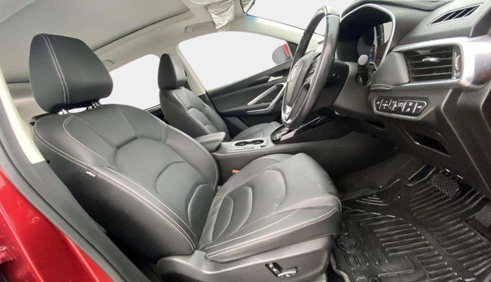 2019 MG HECTOR SHARP 1.5 DCT PETROL, Petrol, Automatic, 18,077 km, Right Side Front Door Cabin