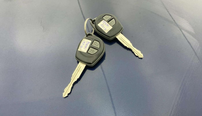 2024 Maruti Swift VXi, Petrol, Manual, 5,127 km, Key Close Up