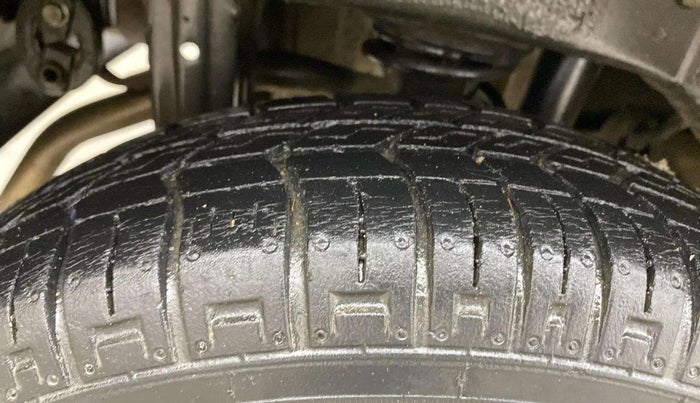 2015 Maruti Alto 800 LXI, Petrol, Manual, 32,924 km, Right Rear Tyre Tread