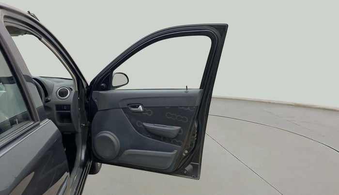 2015 Maruti Alto 800 LXI, Petrol, Manual, 32,924 km, RHS Front Door