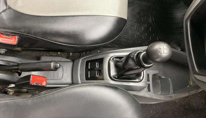 2015 Maruti Alto 800 LXI, Petrol, Manual, 32,924 km, Gear Lever