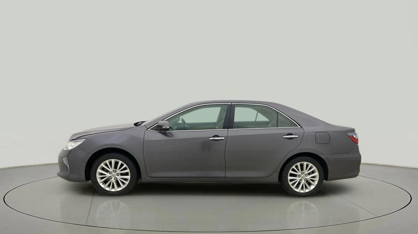 2015 Toyota Camry HYBRID, Hybrid, Automatic, 49,903 km, Left Side