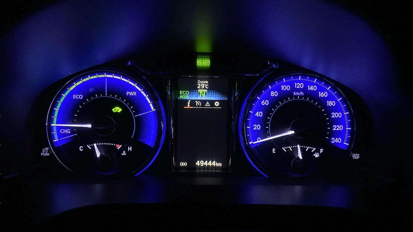 2015 Toyota Camry HYBRID, Hybrid, Automatic, 49,903 km, Odometer Image