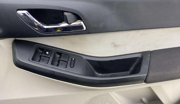 2022 Tata TIGOR XZ PLUS CNG, CNG, Manual, 32,316 km, Driver Side Door Panels Control