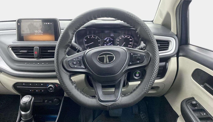 2024 Tata ALTROZ XTA, Petrol, Automatic, 8,032 km, Steering Wheel Close Up