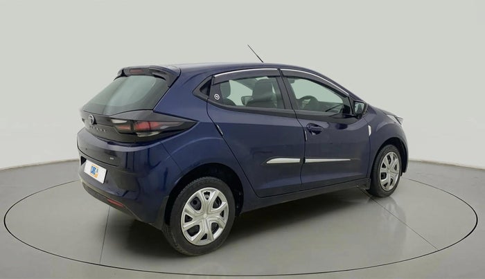2024 Tata ALTROZ XTA, Petrol, Automatic, 8,032 km, Right Back Diagonal
