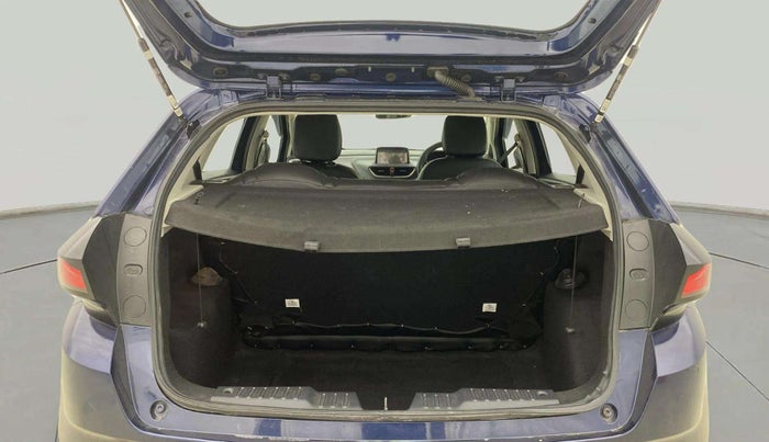2024 Tata ALTROZ XTA, Petrol, Automatic, 8,032 km, Boot Inside