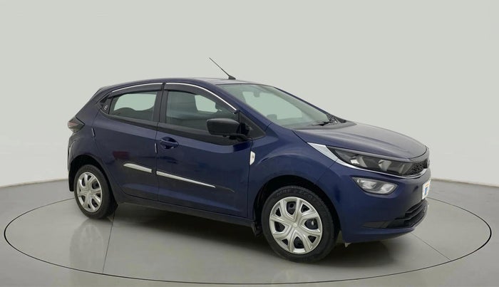 2024 Tata ALTROZ XTA, Petrol, Automatic, 8,032 km, Right Front Diagonal