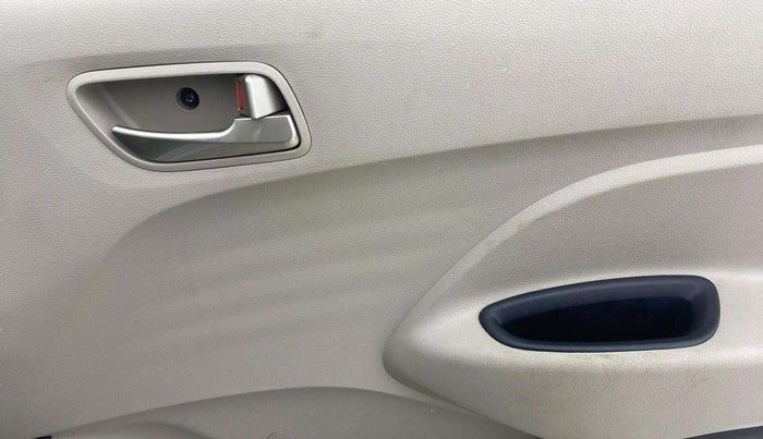 2018 Hyundai NEW SANTRO SPORTZ AMT, Petrol, Automatic, 30,035 km, Driver Side Door Panels Control