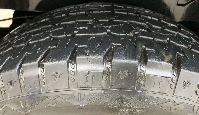2023 Mahindra Thar LX P 2WD AT HT, Petrol, Automatic, 8,360 km, Right Rear Tyre Tread
