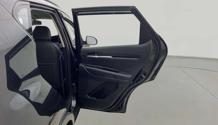 2022 KIA SONET HTK PLUS 1.0 IMT, Petrol, Manual, 23,957 km, RHS Rear Door