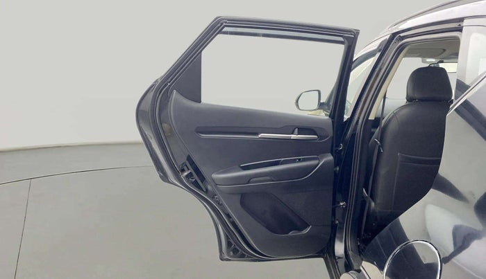 2022 KIA SONET HTK PLUS 1.0 IMT, Petrol, Manual, 23,957 km, LHS Rear Door