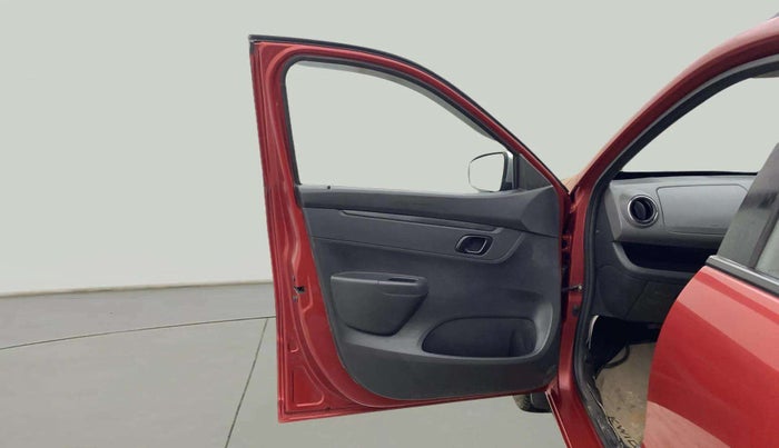 2016 Renault Kwid RXT 1.0, Petrol, Manual, 61,854 km, LHS Front Door
