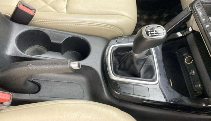 2019 KIA SELTOS HTX 1.5 PETROL, Petrol, Manual, 52,090 km, Gear Lever