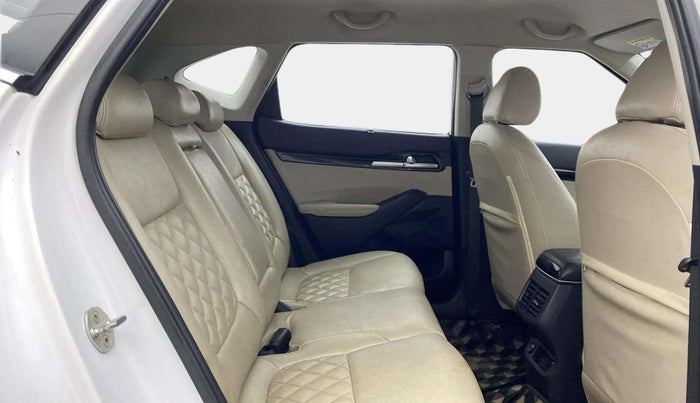 2019 KIA SELTOS HTX 1.5 PETROL, Petrol, Manual, 52,090 km, Right Side Rear Door Cabin