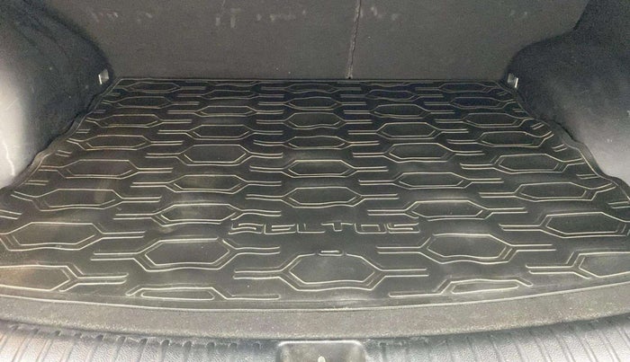 2019 KIA SELTOS HTX 1.5 PETROL, Petrol, Manual, 52,090 km, Boot Open Zoomed View