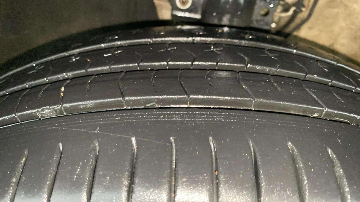 2019 Skoda Rapid AMBITION 1.6 MPI AT, Petrol, Automatic, 60,259 km, Left Front Tyre Tread