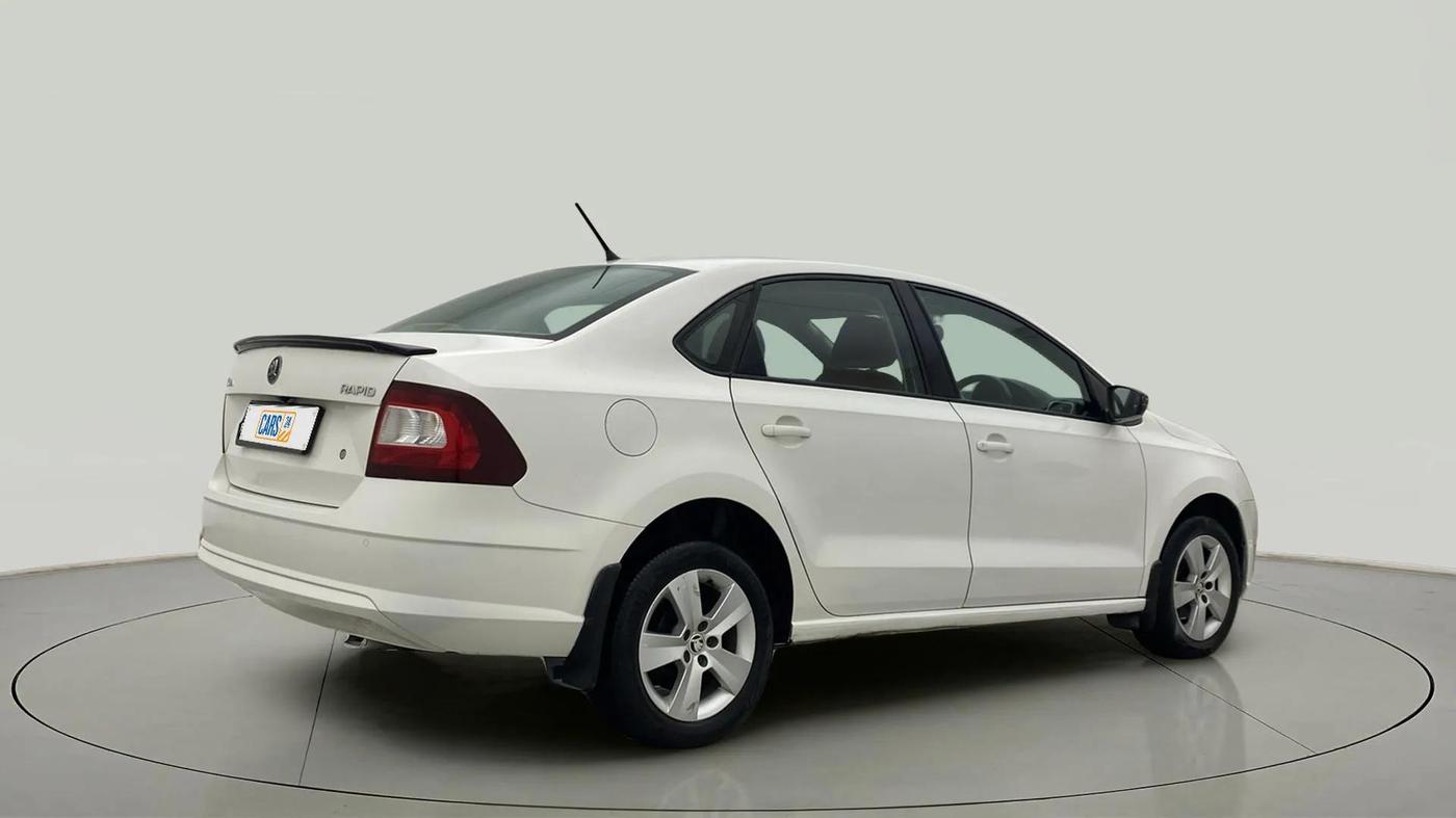 2019 Skoda Rapid AMBITION 1.6 MPI AT, Petrol, Automatic, 60,259 km, Right Back Diagonal