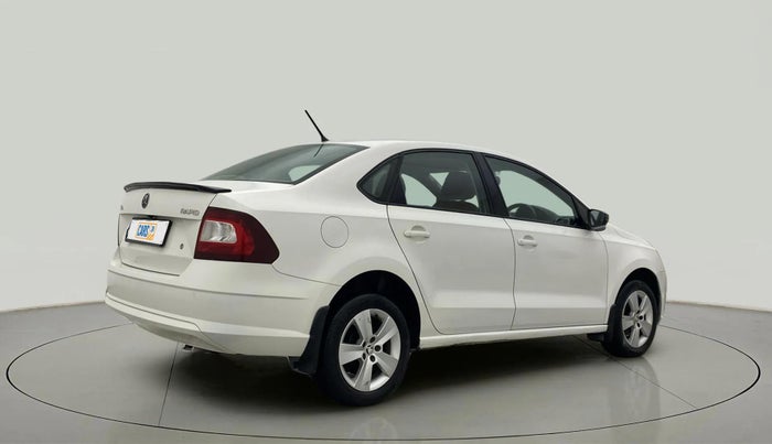 2019 Skoda Rapid AMBITION 1.6 MPI AT, Petrol, Automatic, 60,259 km, Right Back Diagonal