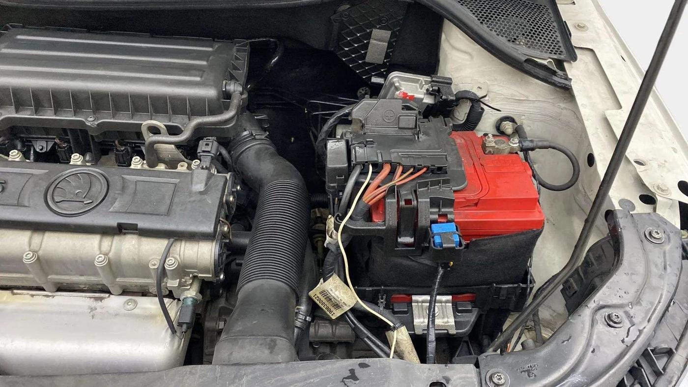 2019 Skoda Rapid AMBITION 1.6 MPI AT, Petrol, Automatic, 60,259 km, Engine View - Left