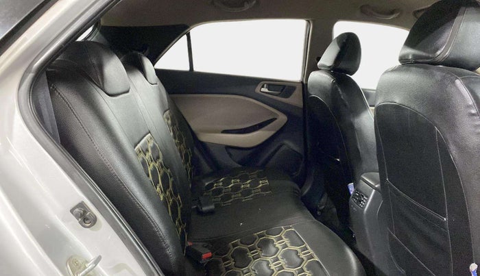 2016 Hyundai Elite i20 SPORTZ 1.2, Petrol, Manual, 59,313 km, Right Side Rear Door Cabin