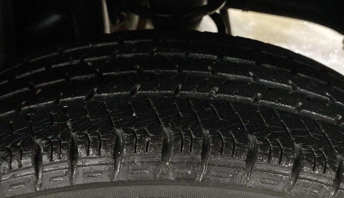 2016 Maruti Alto K10 VXI, Petrol, Manual, 26,245 km, Left Rear Tyre Tread