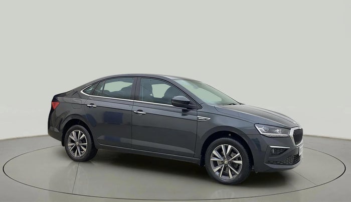 2024 Skoda SLAVIA STYLE 1.0L TSI MT, Petrol, Manual, 26,165 km, Right Front Diagonal
