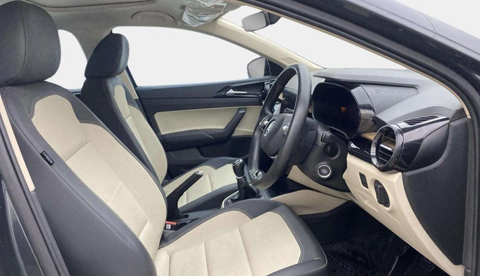 2024 Skoda SLAVIA STYLE 1.0L TSI MT, Petrol, Manual, 26,165 km, Right Side Front Door Cabin