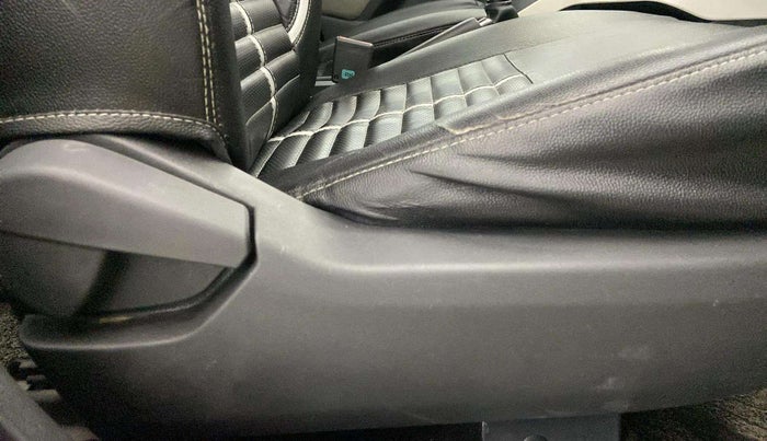 2022 Nissan MAGNITE XL, Petrol, Manual, 46,651 km, Driver Side Adjustment Panel