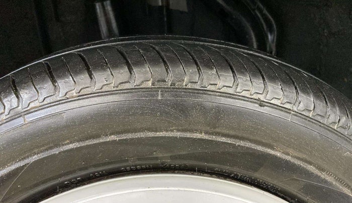 2022 Nissan MAGNITE XL, Petrol, Manual, 46,651 km, Right Rear Tyre Tread