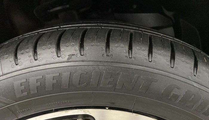 2021 MG HECTOR SHARP 1.5 DCT PETROL, Petrol, Automatic, 73,028 km, Right Front Tyre Tread