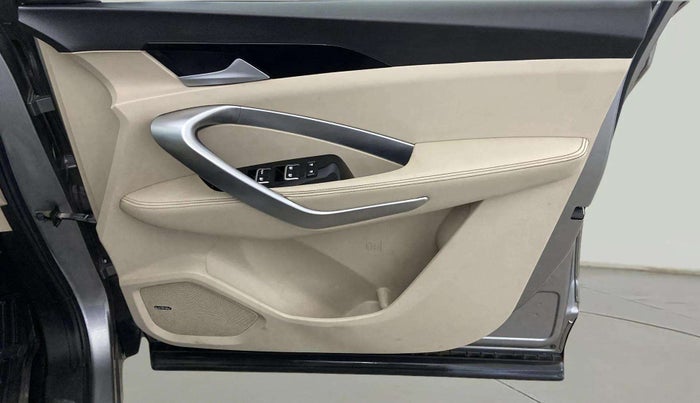 2021 MG HECTOR SHARP 1.5 DCT PETROL, Petrol, Automatic, 73,028 km, Driver Side Door Panels Control