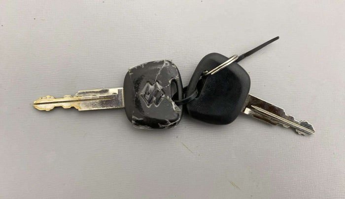 2022 Maruti Eeco 5 STR AC (O), Petrol, Manual, 26,075 km, Key Close Up