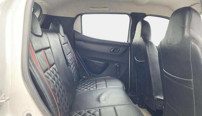 2017 Renault Kwid RXL, Petrol, Manual, 24,882 km, Right Side Rear Door Cabin